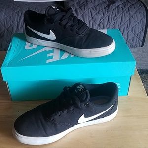 Nike SB Sneakers